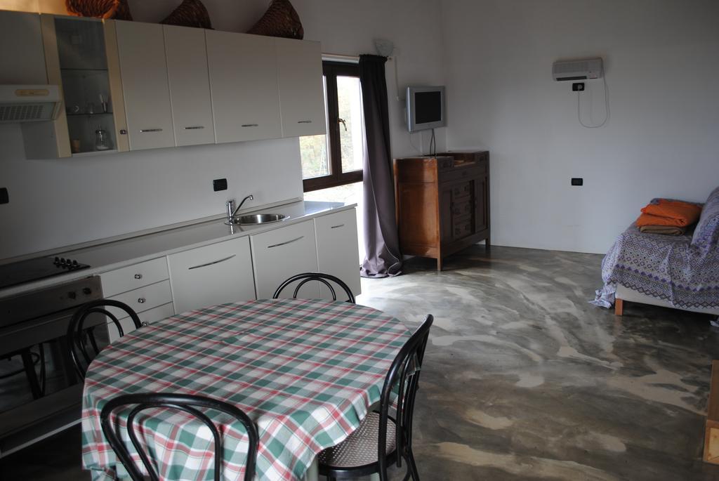 Agriturismo Le Piagge Ponzone Luaran gambar